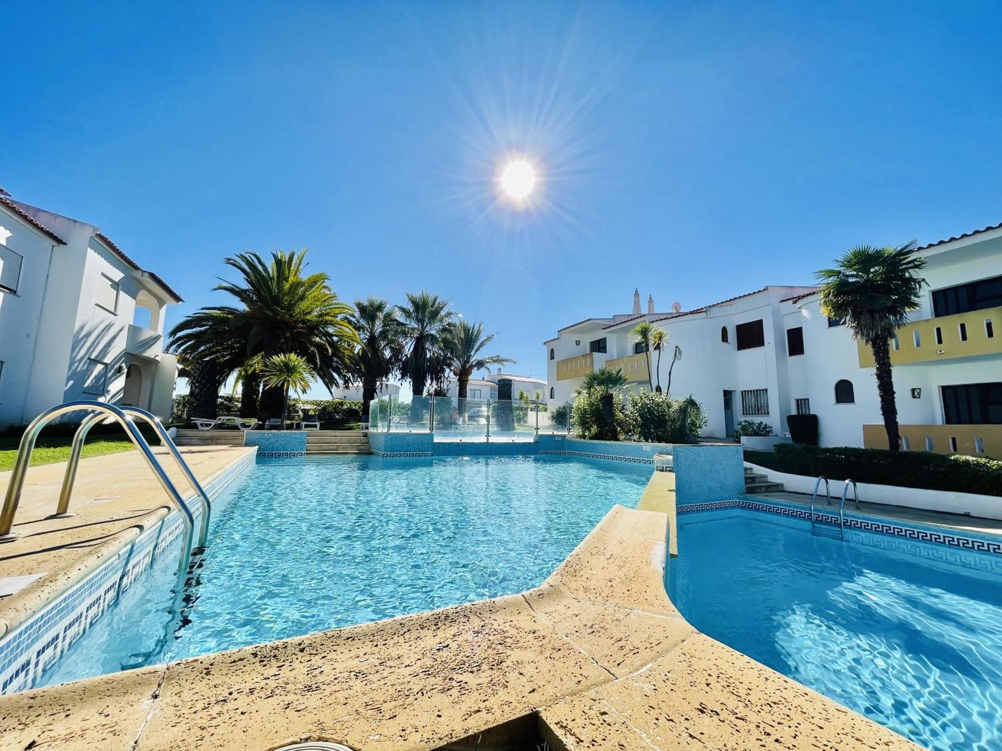 Lavanda - 2 Bedrooms - 3 Level Pool - Garden - Beach 1Km Estômbar Extérieur photo